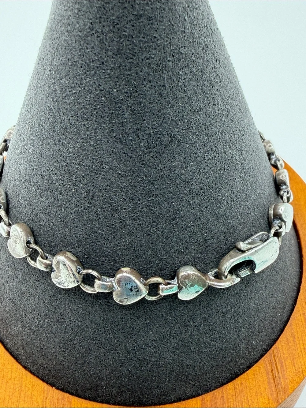 Tiffany & Co. Silver Heart Link Bracelet with Tiffany Blue Pouch - Picture 5 of 15
